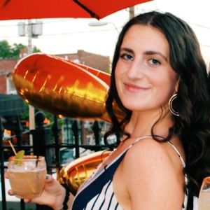 Meet your Posher, Elizabeth